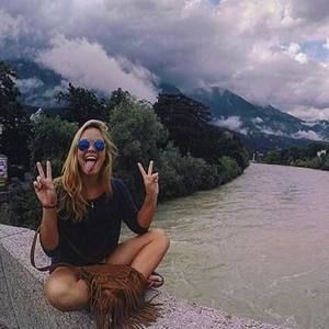 Meet your Posher, Paula